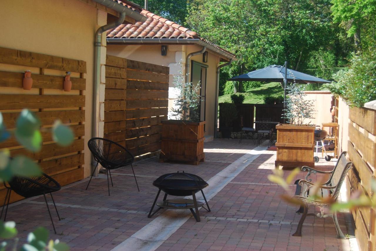 Au Son De L Angelus Bed & Breakfast Moncrabeau Exterior photo